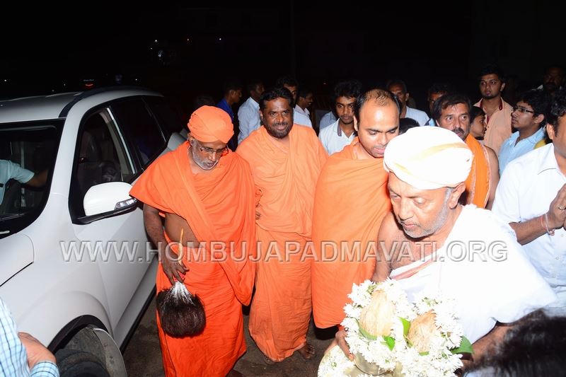 Kanakagiri & Arihantagiri Bhattarakha Swamiji's Visit to Hombuja